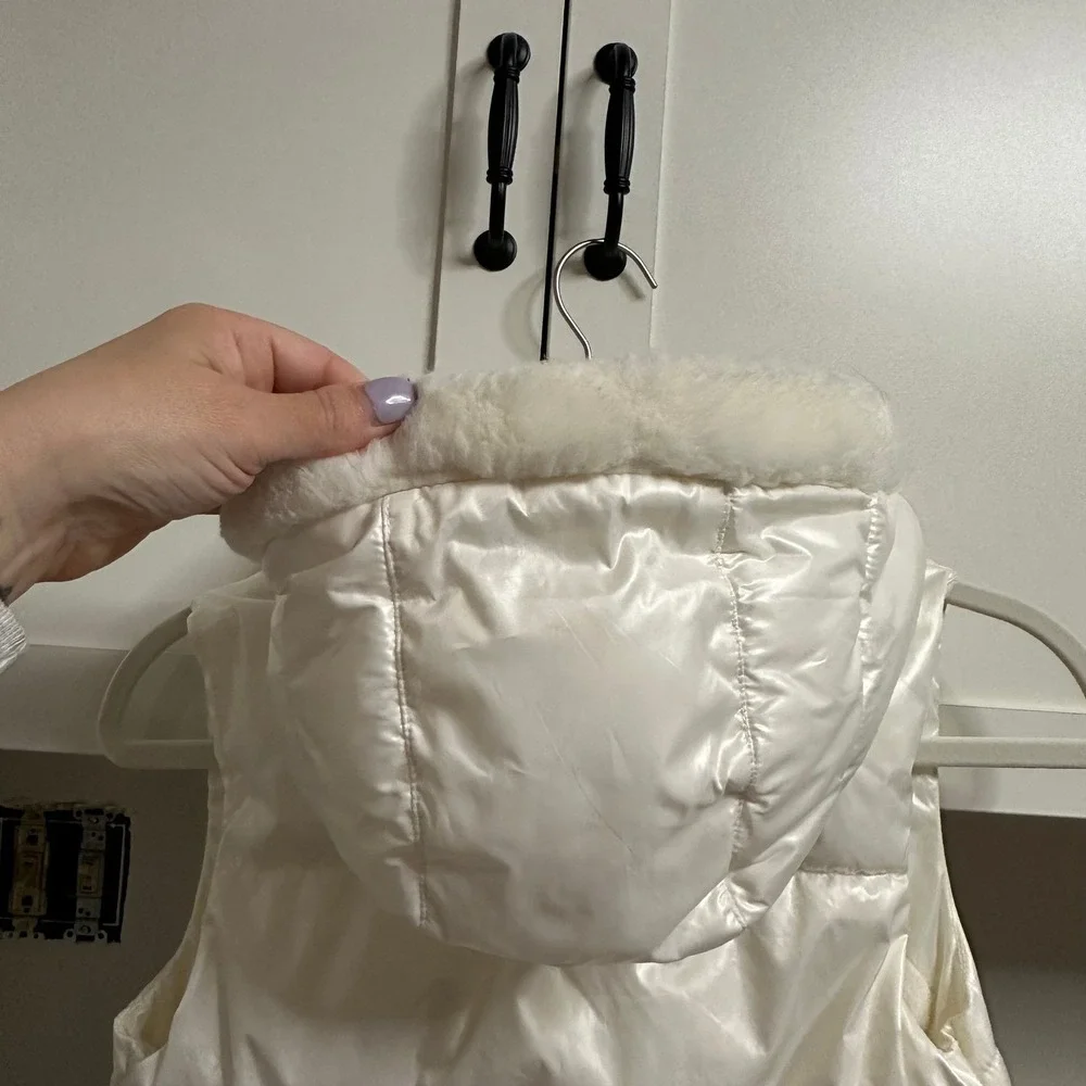 Gymboree Puffer Vest Girls 7-8 White Glossy Faux Fur‎ Hooded Sleeveless Jacket
